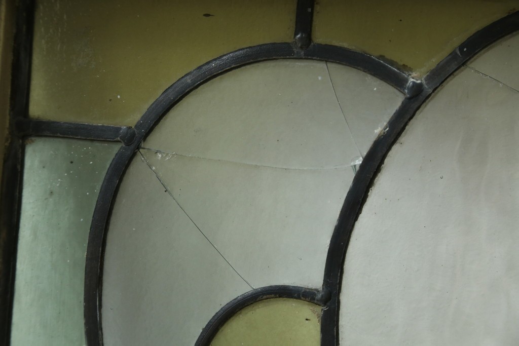 アンティーク建具　希少!!　大正ロマンの趣漂う洋館のステンドグラス入り窓　(R-087483)