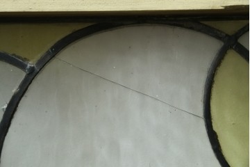 アンティーク建具　希少!!　大正ロマンの趣漂う洋館のステンドグラス入り窓　(R-087483)