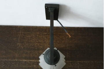 和製アンティーク　ほんのり透ける乳白色ガラスシェードのウォールライト　(R-087487)