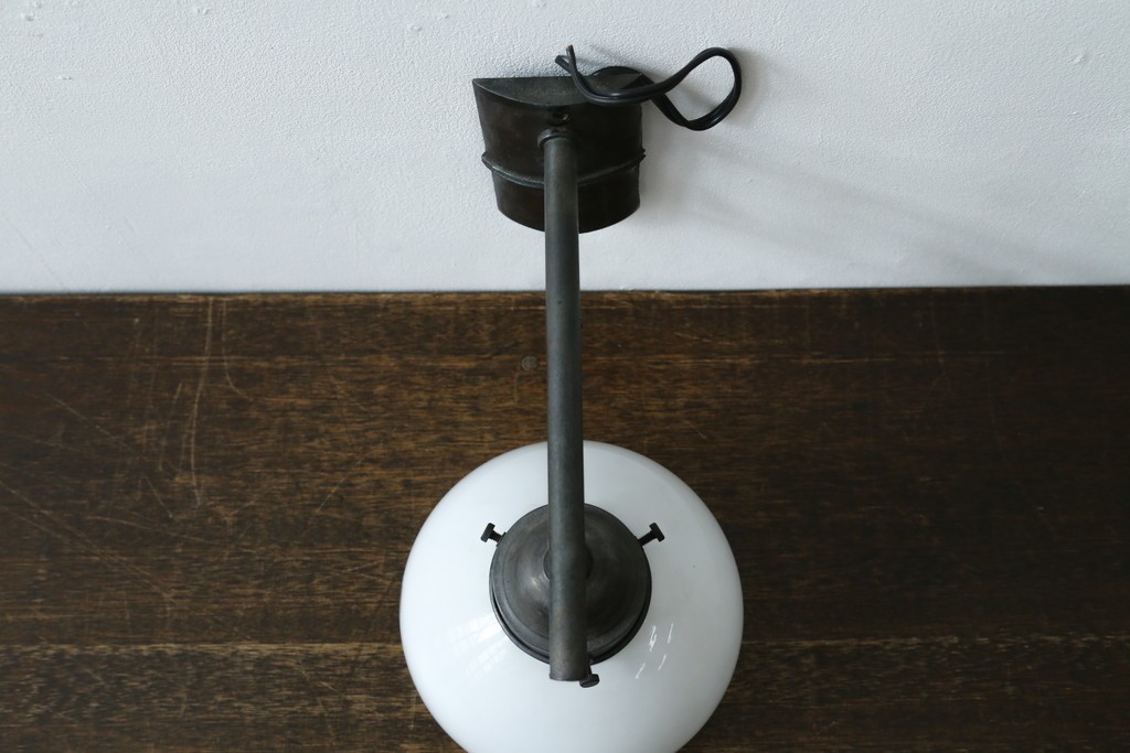 和製アンティーク　アームの意匠と切子細工が魅力のウォールライト　(R-087488)