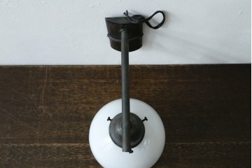 和製アンティーク　アームの意匠と切子細工が魅力のウォールライト　(R-087488)