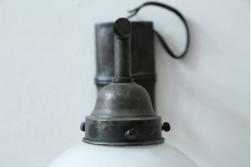 和製アンティーク　アームの意匠と切子細工が魅力のウォールライト　(R-087488)