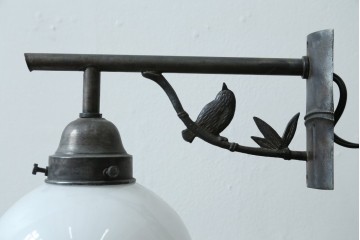 和製アンティーク　アームの意匠と切子細工が魅力のウォールライト　(R-087488)