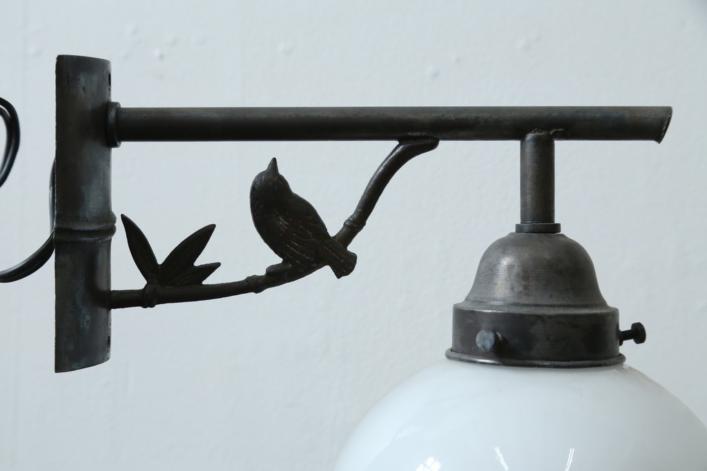 和製アンティーク　アームの意匠と切子細工が魅力のウォールライト　(R-087488)