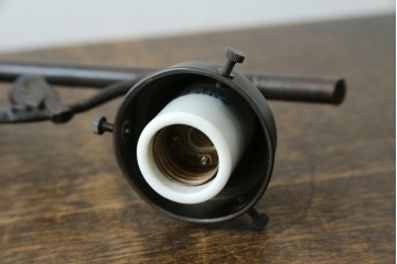 和製アンティーク　アームの意匠と切子細工が魅力のウォールライト　(R-087488)