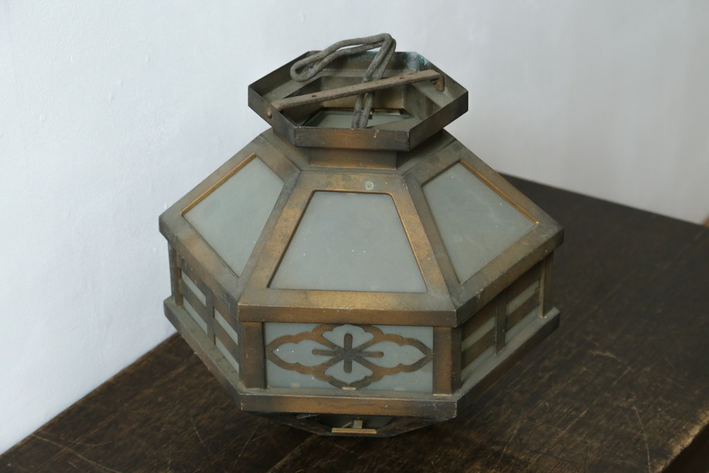 和製アンティーク　花菱文様をあしらった六角形のシーリングライト　(R-087489)