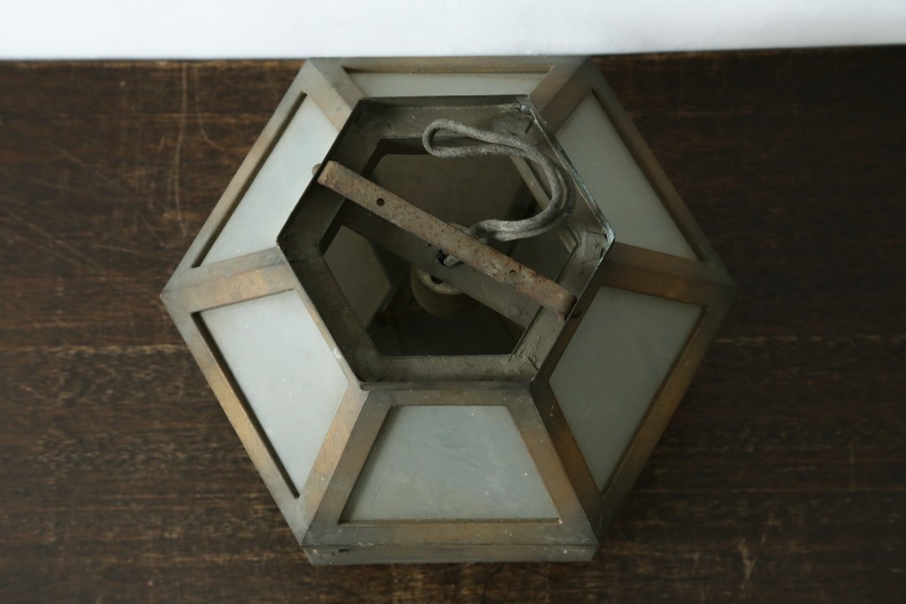 和製アンティーク　花菱文様をあしらった六角形のシーリングライト　(R-087489)