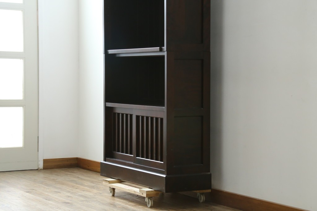 中古　希少な廃番品　北海道民芸家具　格子意匠が印象的な本棚　(R-087491)