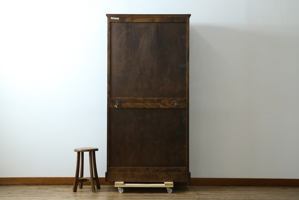 中古　希少な廃番品　北海道民芸家具　格子意匠が印象的な本棚　(R-087491)