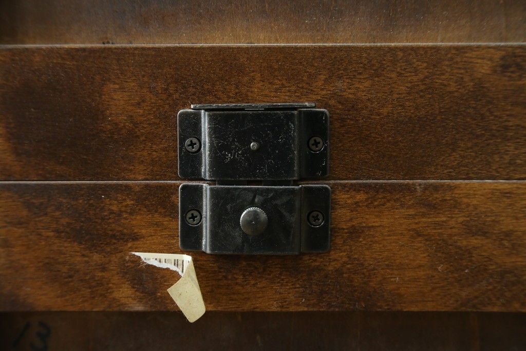 中古　希少な廃番品　北海道民芸家具　格子意匠が印象的な本棚　(R-087491)