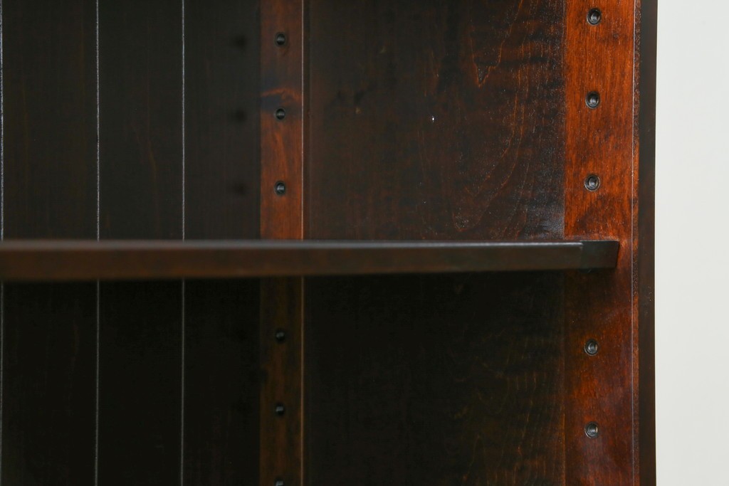 中古　希少な廃番品　北海道民芸家具　格子意匠が印象的な本棚　(R-087492)