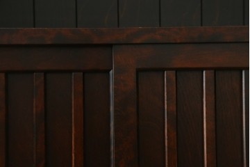 中古　希少な廃番品　北海道民芸家具　格子意匠が印象的な本棚　(R-087492)