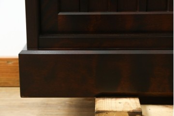 中古　希少な廃番品　北海道民芸家具　格子意匠が印象的な本棚　(R-087492)