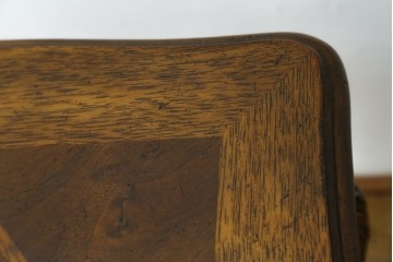 中古　DREXEL HERITAGE(ドレクセルヘリテイジ)　優雅な曲線が美しいサイドテーブル　(R-087493)