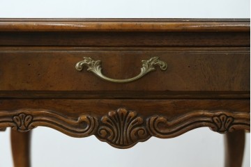 中古　DREXEL HERITAGE(ドレクセルヘリテイジ)　優雅な曲線が美しいサイドテーブル　(R-087493)