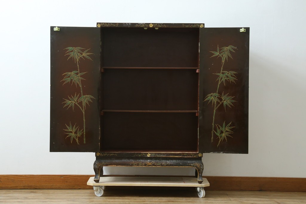 アジアンヴィンテージ　オリエンタル　花鳥文様が美しい収納棚　(R-087494)