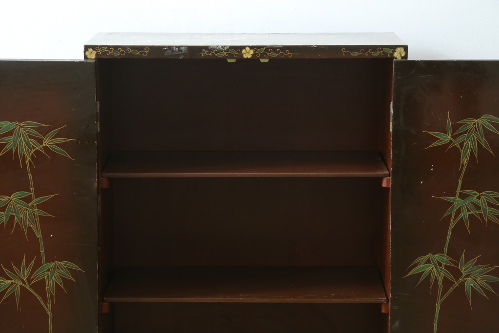 アジアンヴィンテージ　オリエンタル　花鳥文様が美しい収納棚　(R-087494)