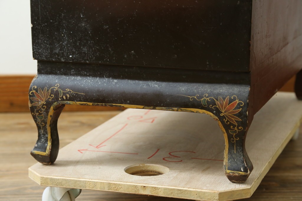 アジアンヴィンテージ　オリエンタル　花鳥文様が美しい収納棚　(R-087494)