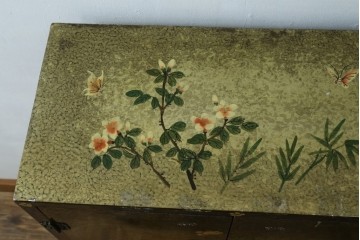 アジアンヴィンテージ　オリエンタル　花鳥文様が美しい収納棚　(R-087494)