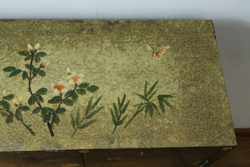 アジアンヴィンテージ　オリエンタル　花鳥文様が美しい収納棚　(R-087494)