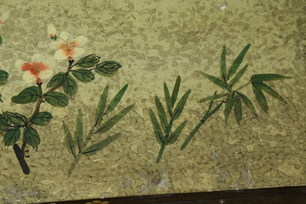 アジアンヴィンテージ　オリエンタル　花鳥文様が美しい収納棚　(R-087494)