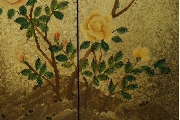 アジアンヴィンテージ　オリエンタル　花鳥文様が美しい収納棚　(R-087494)