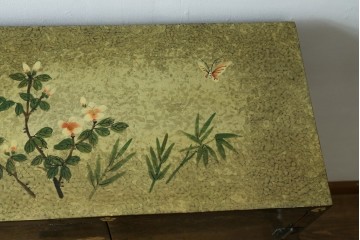 アジアンヴィンテージ　オリエンタル　花鳥文様が美しい収納棚　(R-087494)