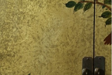アジアンヴィンテージ　オリエンタル　花鳥文様が美しい収納棚　(R-087494)