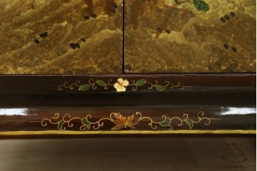 アジアンヴィンテージ　オリエンタル　花鳥文様が美しい収納棚　(R-087494)