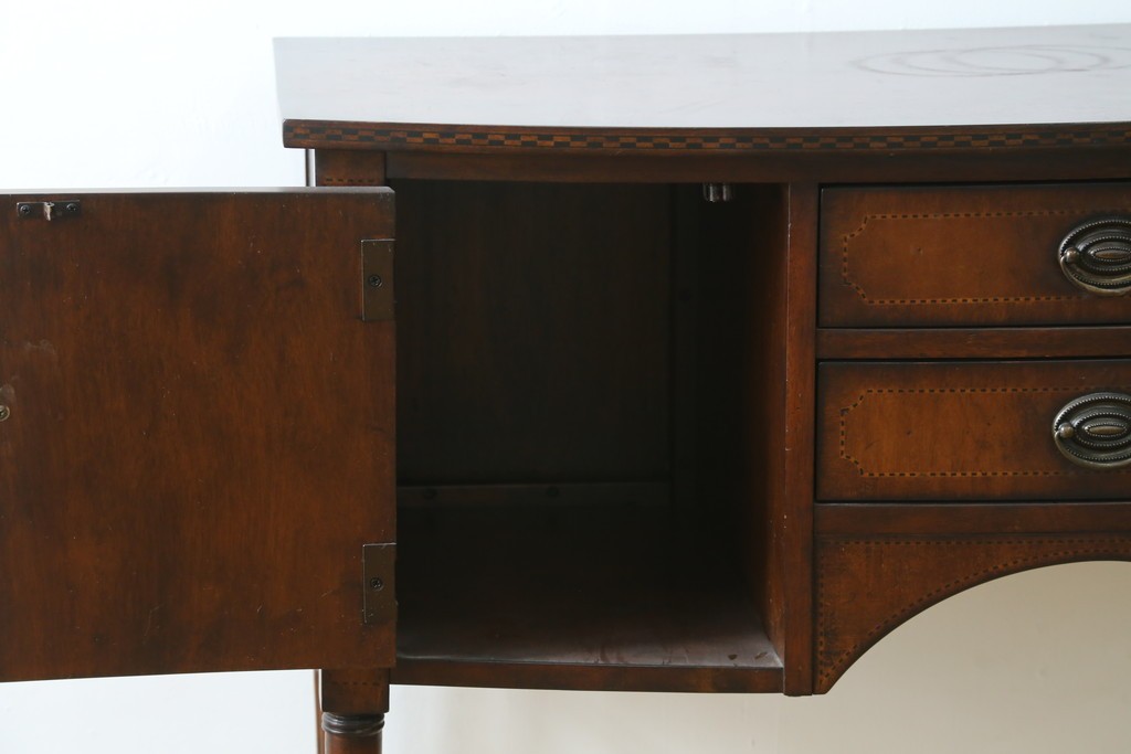 中古　DREXEL HERITAGE(ドレクセルヘリテイジ)　上品な佇まいのコンソールテーブル　(R-087495)