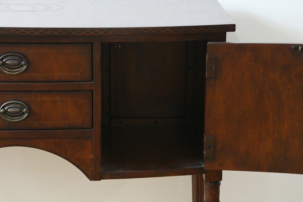 中古　DREXEL HERITAGE(ドレクセルヘリテイジ)　上品な佇まいのコンソールテーブル　(R-087495)