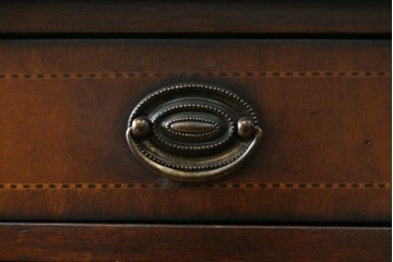 中古　DREXEL HERITAGE(ドレクセルヘリテイジ)　上品な佇まいのコンソールテーブル　(R-087495)