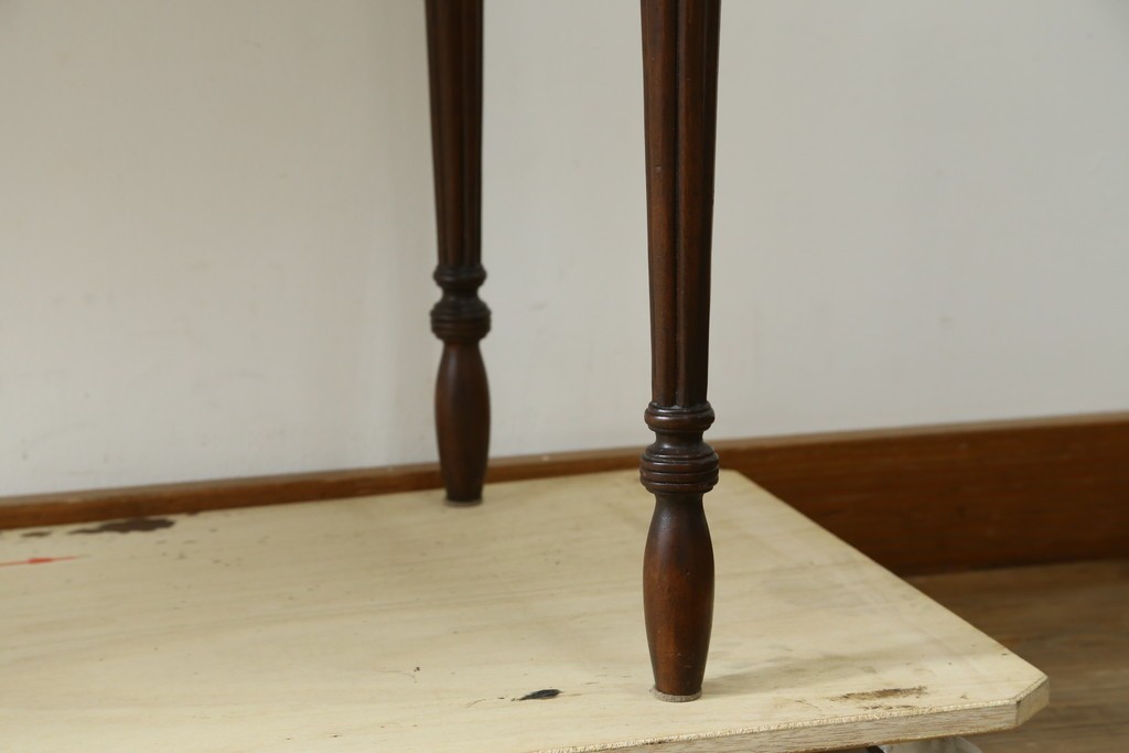 中古　DREXEL HERITAGE(ドレクセルヘリテイジ)　上品な佇まいのコンソールテーブル　(R-087495)