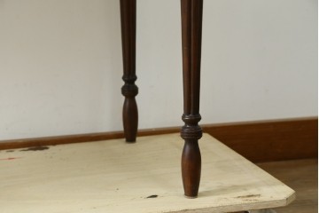 中古　DREXEL HERITAGE(ドレクセルヘリテイジ)　上品な佇まいのコンソールテーブル　(R-087495)