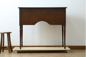 中古　DREXEL HERITAGE(ドレクセルヘリテイジ)　上品な佇まいのコンソールテーブル　(R-087495)