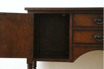 中古　DREXEL HERITAGE(ドレクセルヘリテイジ)　上品な佇まいのコンソールテーブル　(R-087495)
