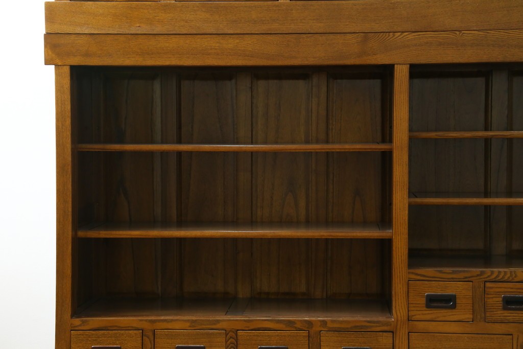 中古　美品　タモ材　格子戸が美しい水屋箪笥　(R-087497)