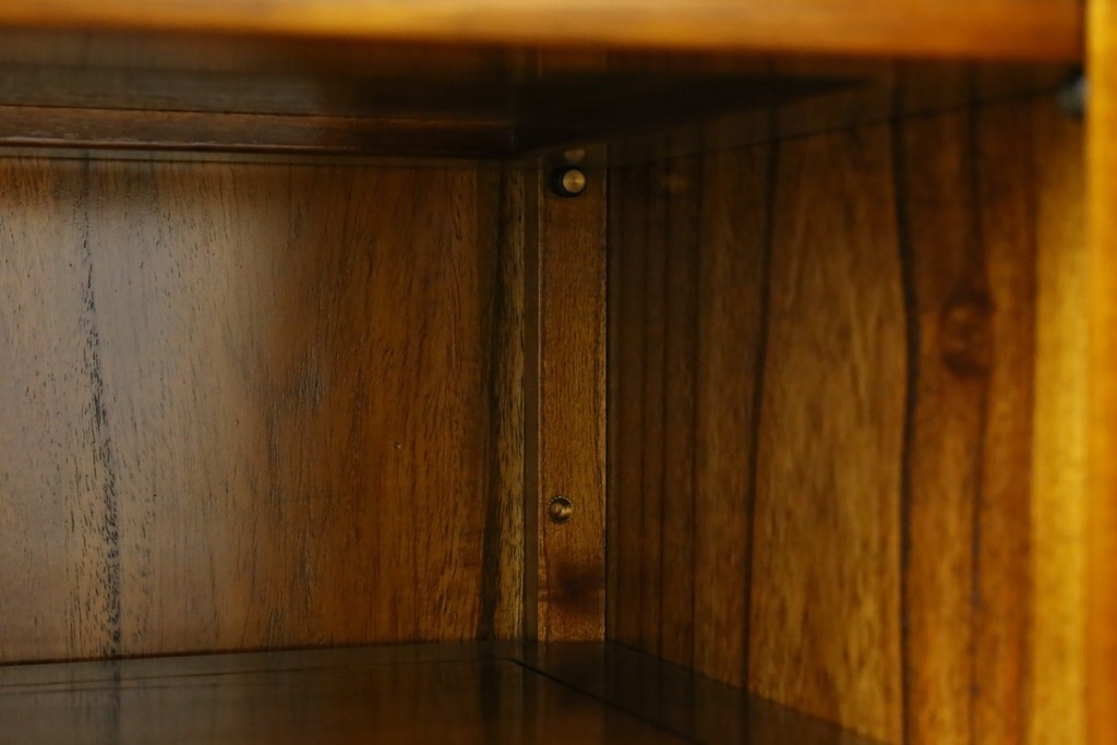 中古　美品　タモ材　格子戸が美しい水屋箪笥　(R-087497)