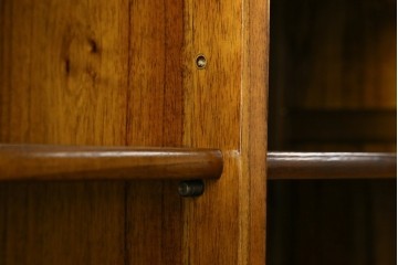 中古　美品　タモ材　格子戸の水屋箪笥サイドボード　(R-087498)