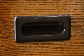 中古　美品　タモ材　格子戸の水屋箪笥サイドボード　(R-087498)