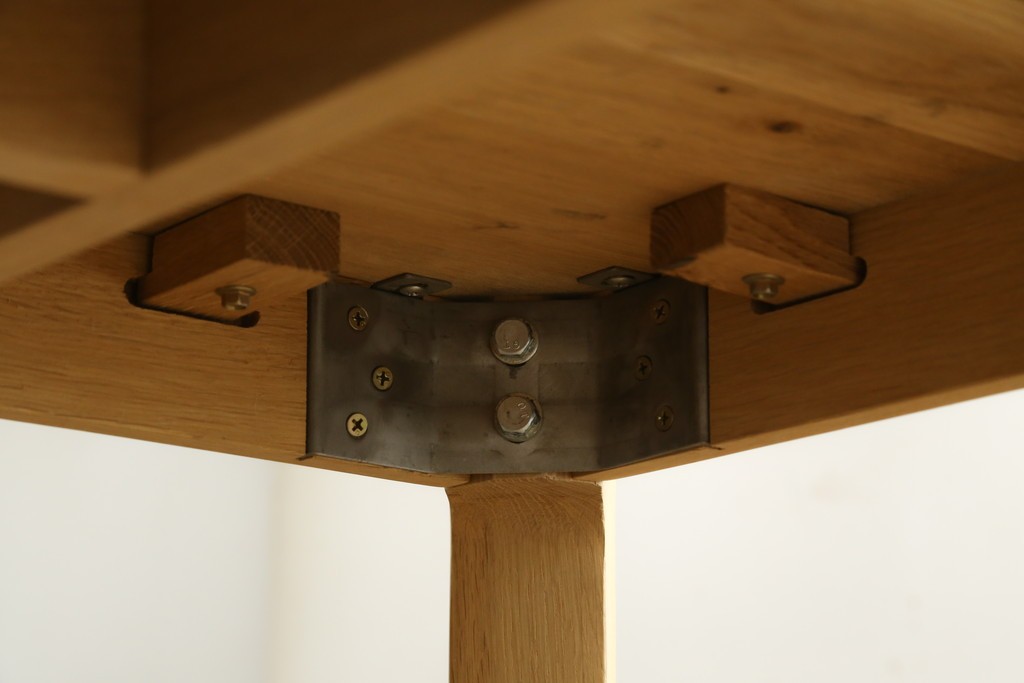 中古　THE CONRAN SHOP(ザ・コンランショップ)取り扱い　Ethnicraft(エスニクラフト)　オーク材　Bok(ボーク)ダイニングテーブル　定価約60万円　(R-087502)