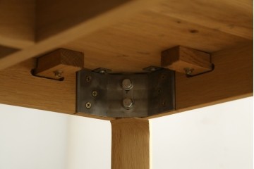 中古　THE CONRAN SHOP(ザ・コンランショップ)取り扱い　Ethnicraft(エスニクラフト)　オーク材　Bok(ボーク)ダイニングテーブル　定価約60万円　(R-087502)