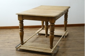 中古　CRASH GATE(クラッシュゲート)取り扱い　Knot antiques(ノットアンティークス)　オーク材　クラシカルなターンレッグのMERZ(メルツ)エクステンションテーブル　(R-087503)