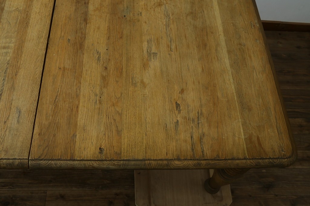 中古　CRASH GATE(クラッシュゲート)取り扱い　Knot antiques(ノットアンティークス)　オーク材　クラシカルなターンレッグのMERZ(メルツ)エクステンションテーブル　(R-087503)