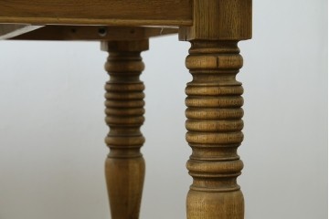 中古　CRASH GATE(クラッシュゲート)取り扱い　Knot antiques(ノットアンティークス)　オーク材　クラシカルなターンレッグのMERZ(メルツ)エクステンションテーブル　(R-087503)