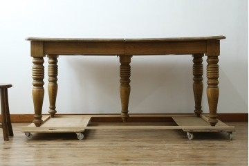 中古　CRASH GATE(クラッシュゲート)取り扱い　Knot antiques(ノットアンティークス)　オーク材　クラシカルなターンレッグのMERZ(メルツ)エクステンションテーブル　(R-087503)