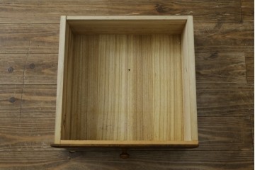 中古　北海道勇峰工芸　ナラ材　木肌が美しいチェスト　(R-087504)