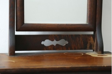 中古　松本民芸家具　欅材　和洋折衷の空間に馴染みの良い524型小鏡台　(R-087506)