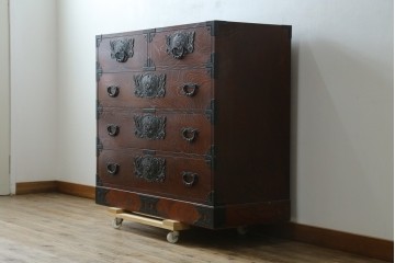 中古　美品　仙台民藝箪笥(仙台箪笥)　重厚な金具と力強い木目が印象的な整理箪笥　(R-087510)