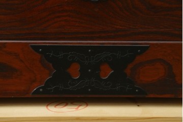 中古　美品　仙台民藝箪笥(仙台箪笥)　重厚な金具と力強い木目が印象的な整理箪笥　(R-087510)